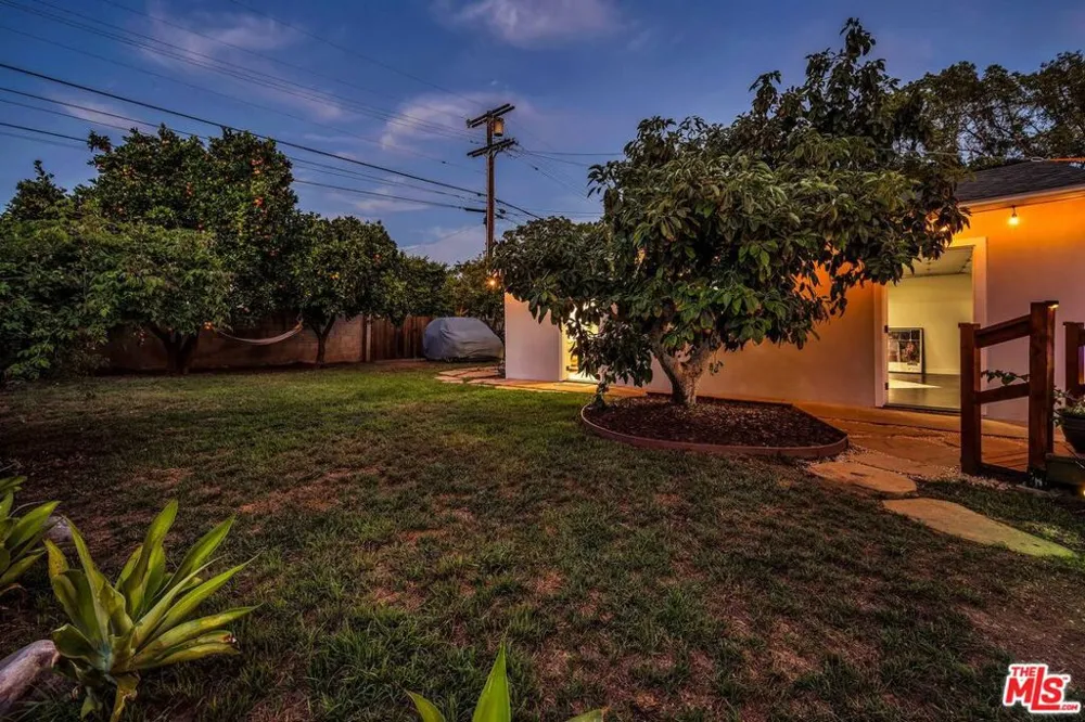 853 22nd Street Santa Monica, CA 90403