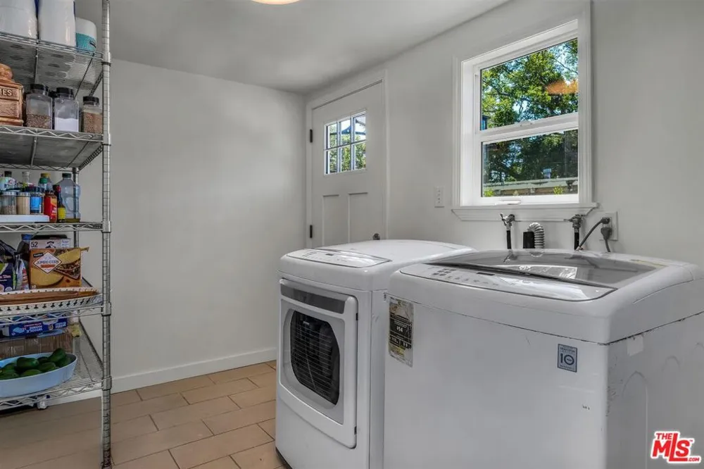 853 22nd Street Santa Monica, CA 90403