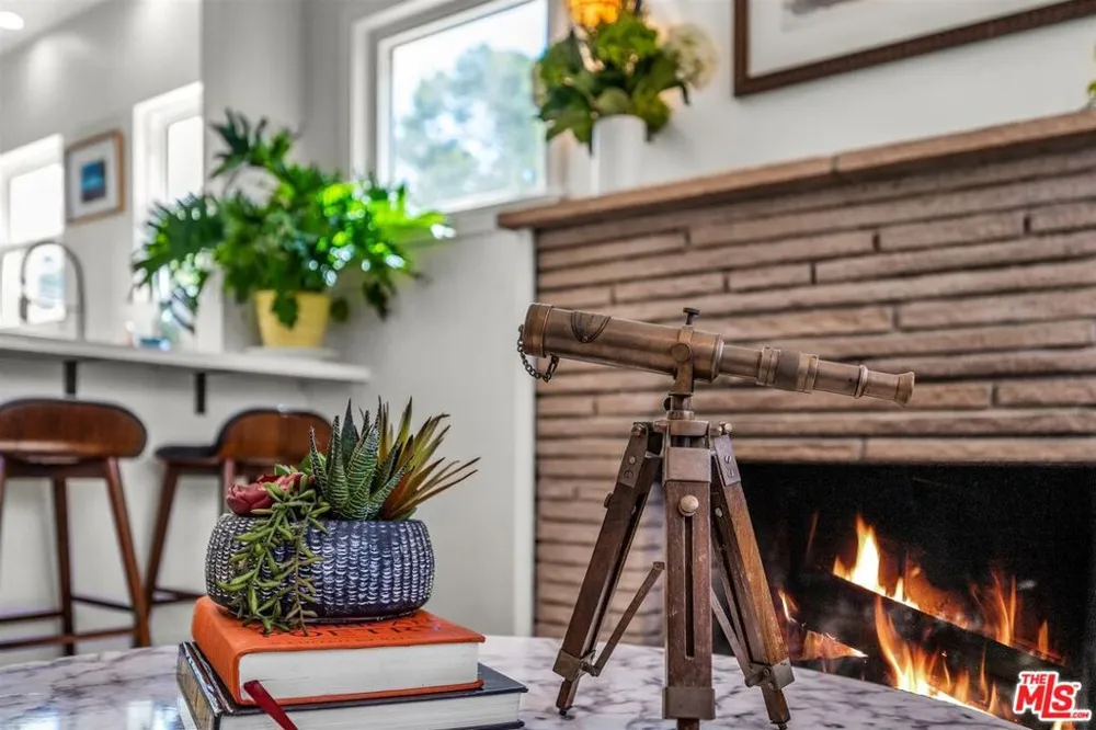 853 22nd Street Santa Monica, CA 90403