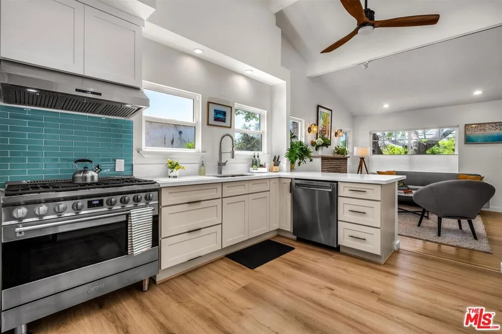 853 22nd Street Santa Monica, CA 90403