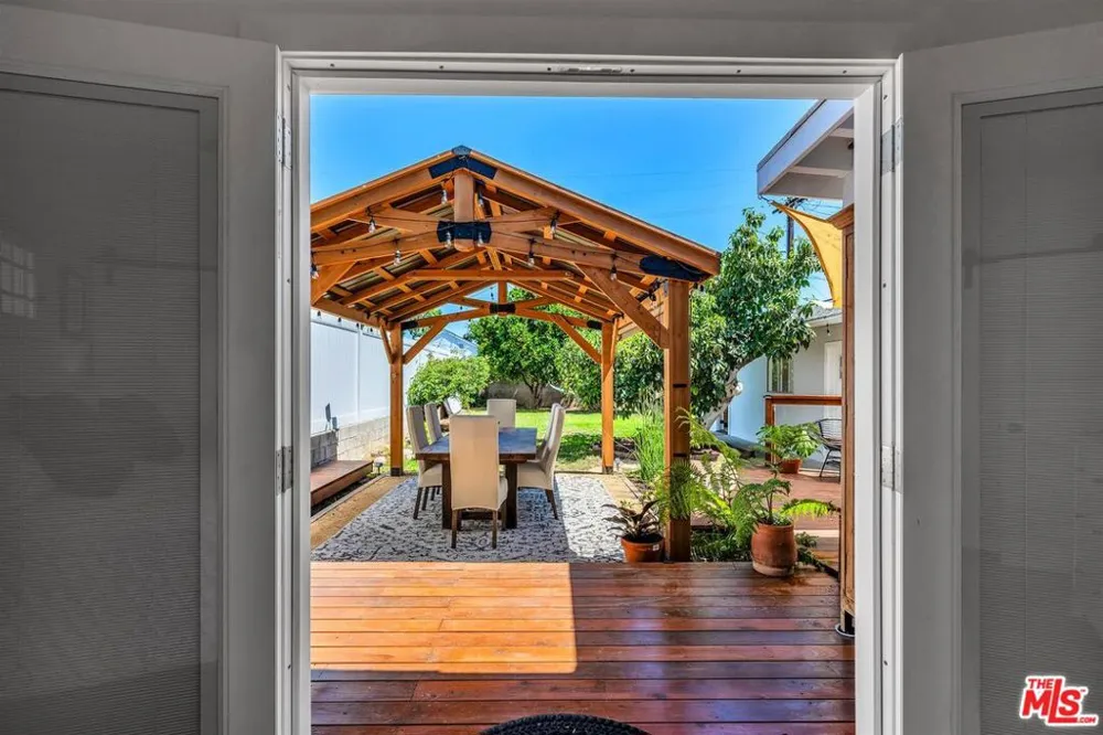 853 22nd Street Santa Monica, CA 90403
