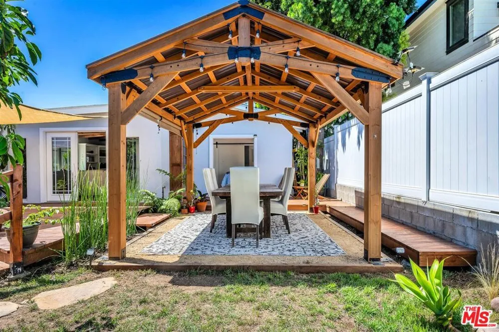 853 22nd Street Santa Monica, CA 90403