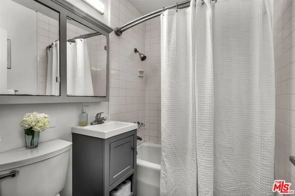 853 22nd Street Santa Monica, CA 90403