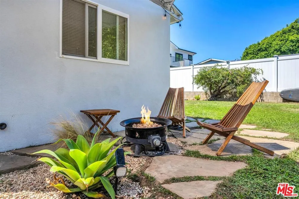 853 22nd Street Santa Monica, CA 90403