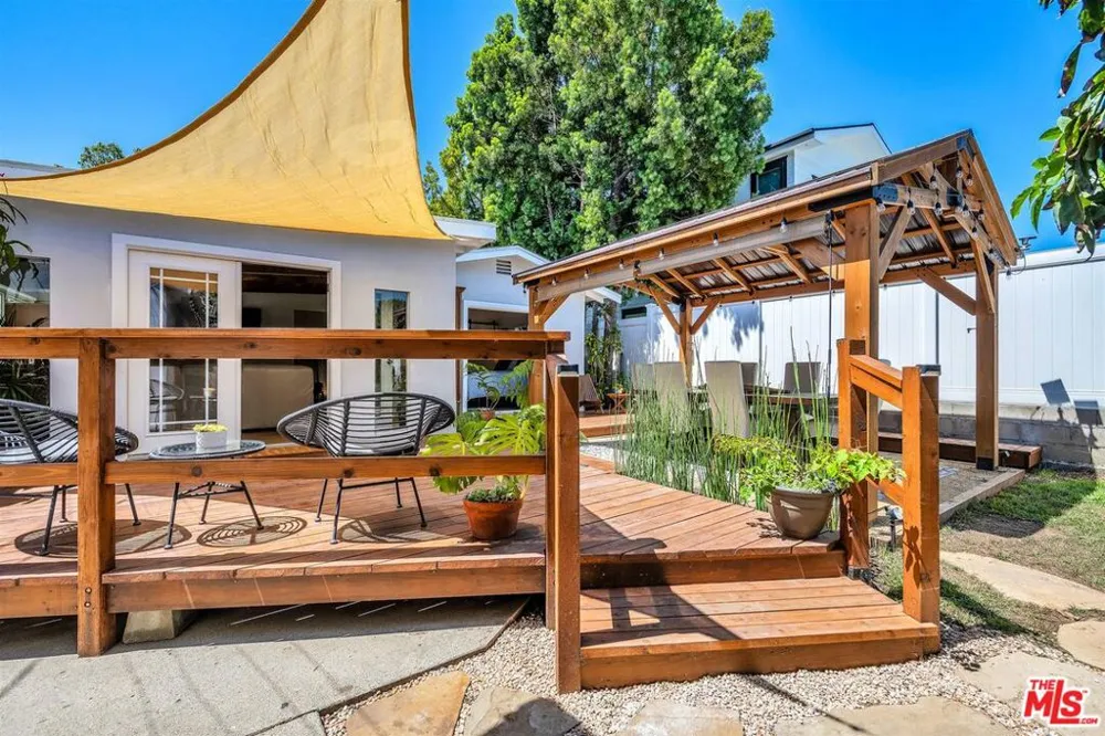 853 22nd Street Santa Monica, CA 90403