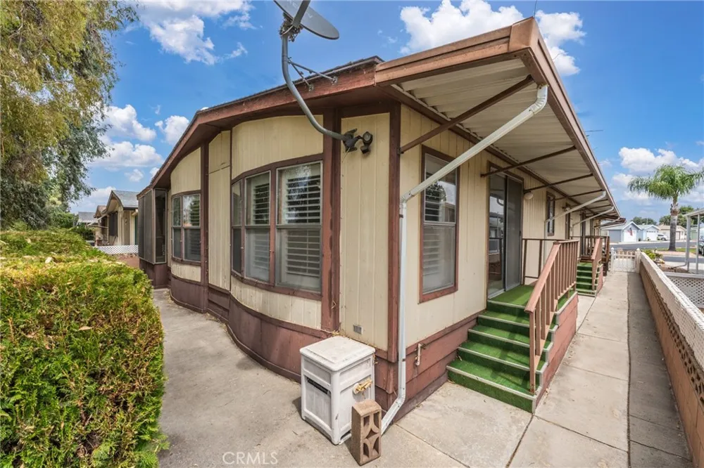 1425 Lodgepole Hemet, CA 92545