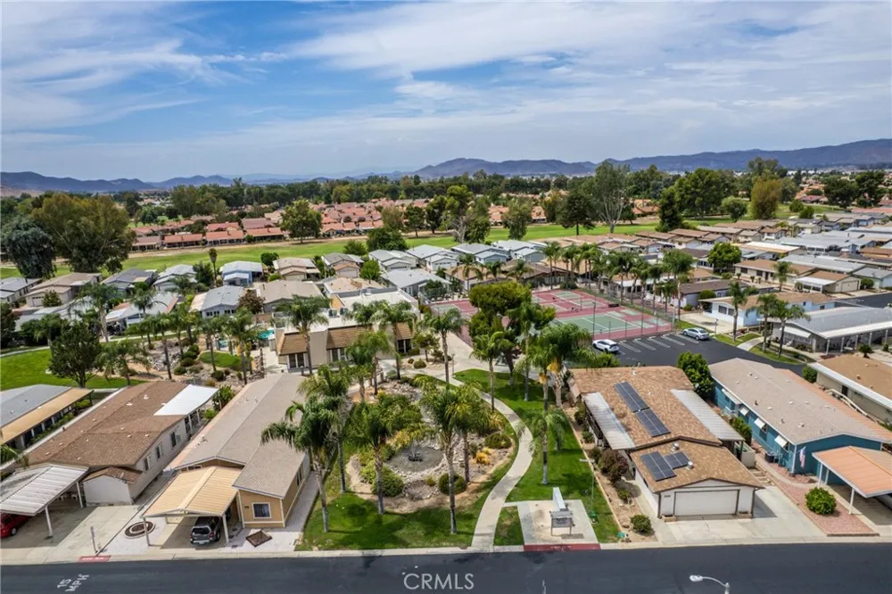 1425 Lodgepole Hemet, CA 92545