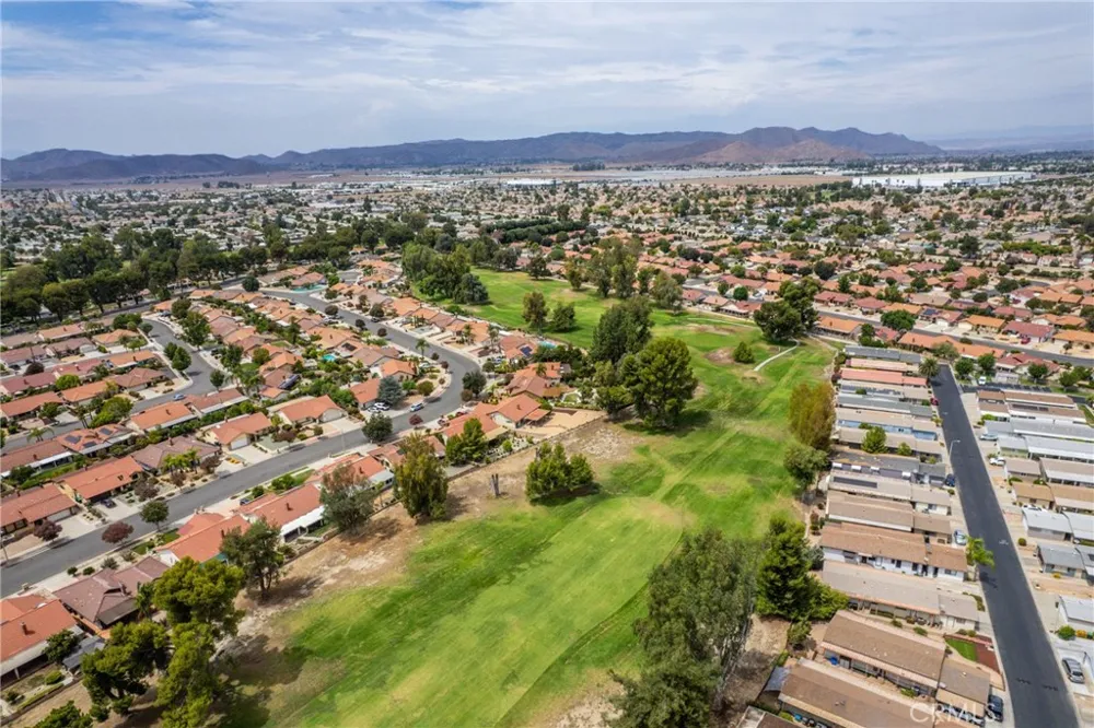 1425 Lodgepole Hemet, CA 92545