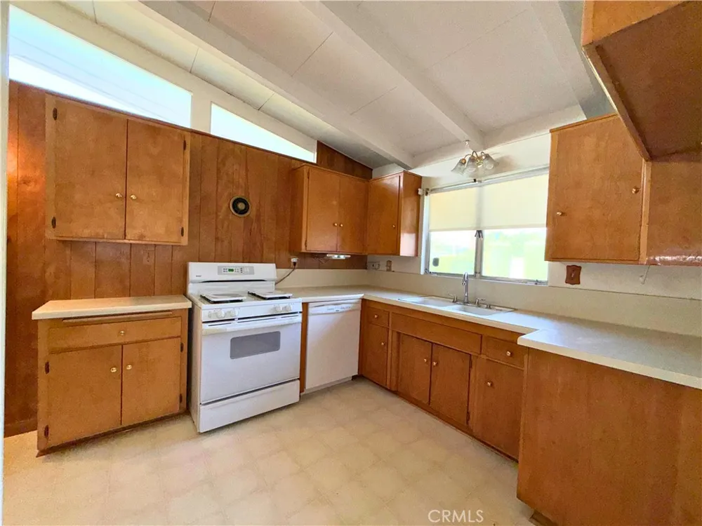 8441 Sanger Avenue Whittier, CA 90606