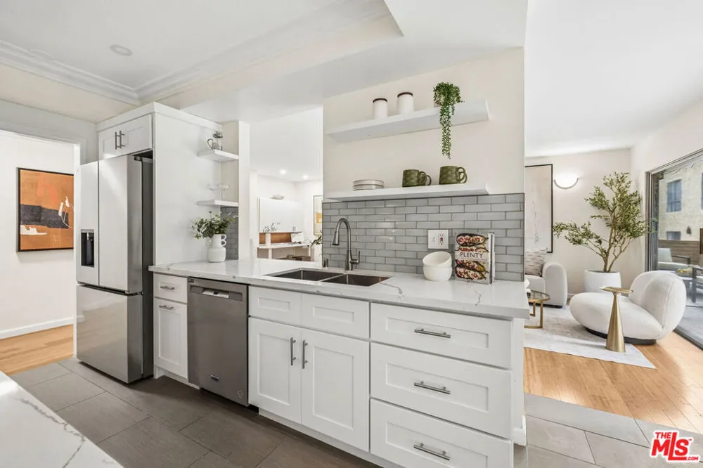 5600 Kensington Way #105 Culver City, CA 90230