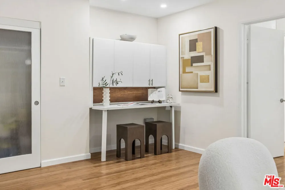 5600 Kensington Way #105 Culver City, CA 90230