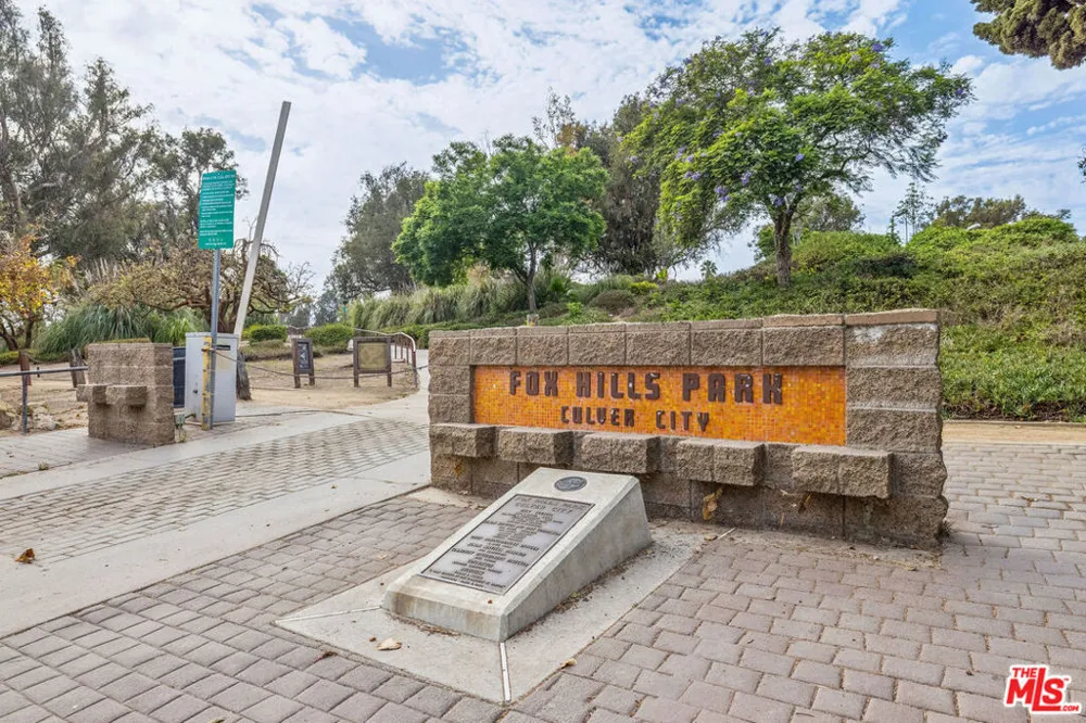 5600 Kensington Way #105 Culver City, CA 90230