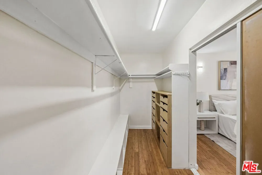 5600 Kensington Way #105 Culver City, CA 90230