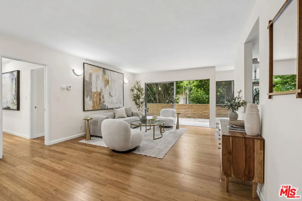 5600 Kensington Way #105 Culver City, CA 90230