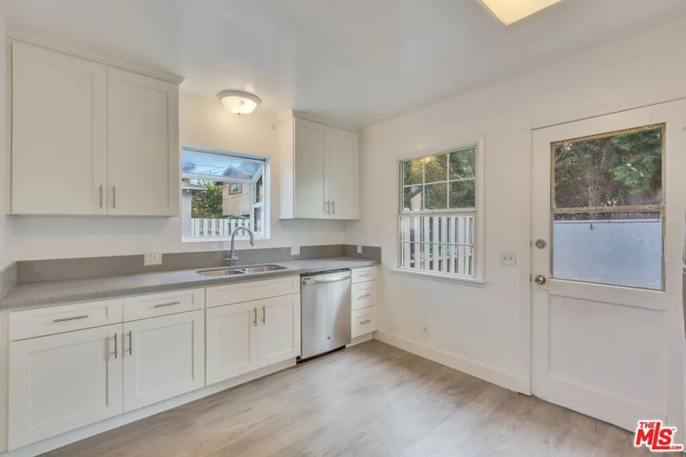 4177 Ince Boulevard Culver City, CA 90232