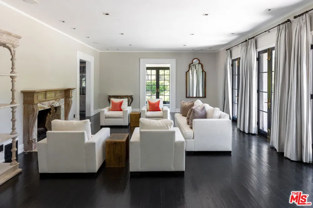 908 Rexford Drive Beverly Hills, CA 90210