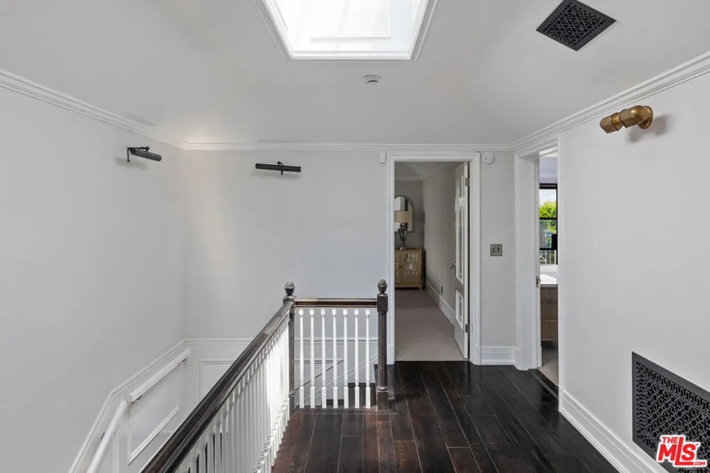 908 Rexford Drive Beverly Hills, CA 90210