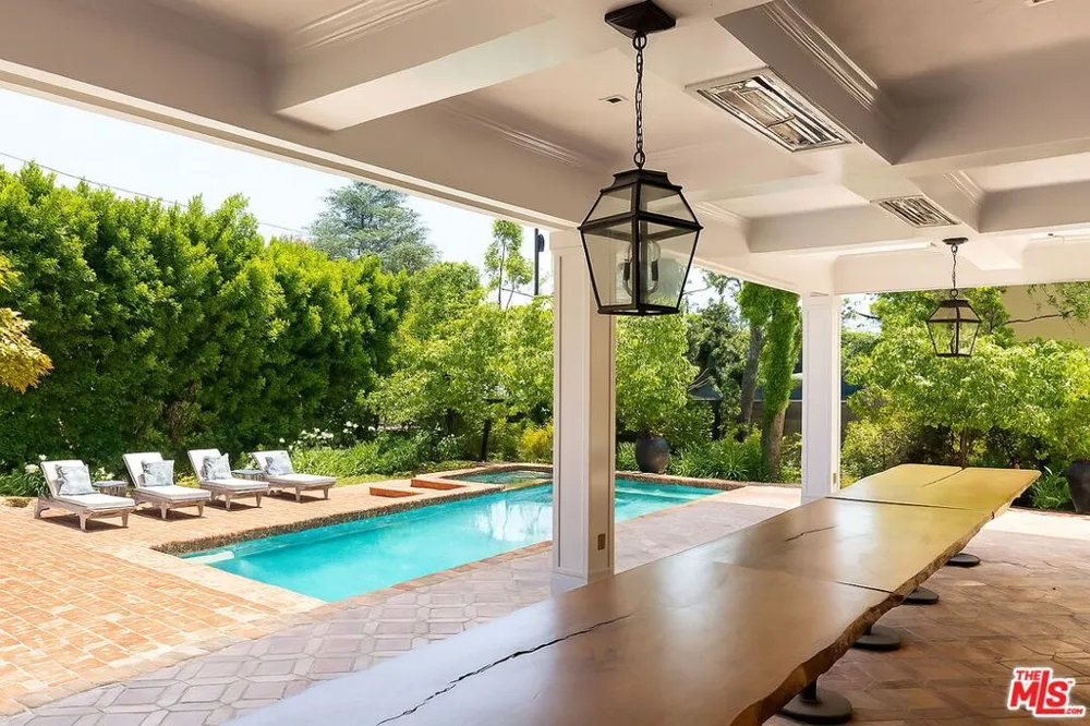 908 Rexford Drive Beverly Hills, CA 90210