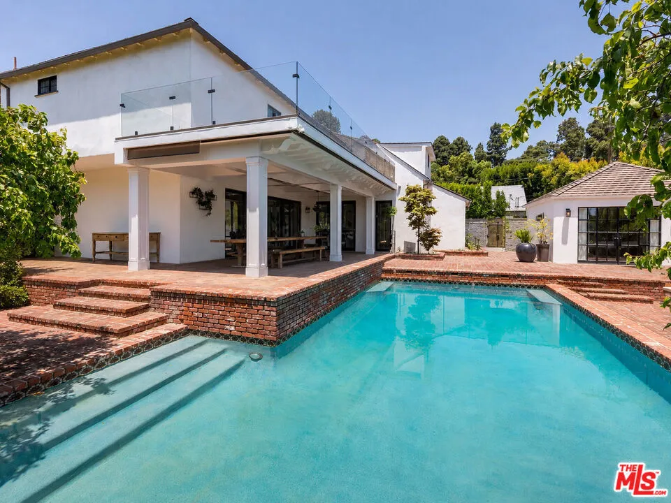 908 Rexford Drive Beverly Hills, CA 90210
