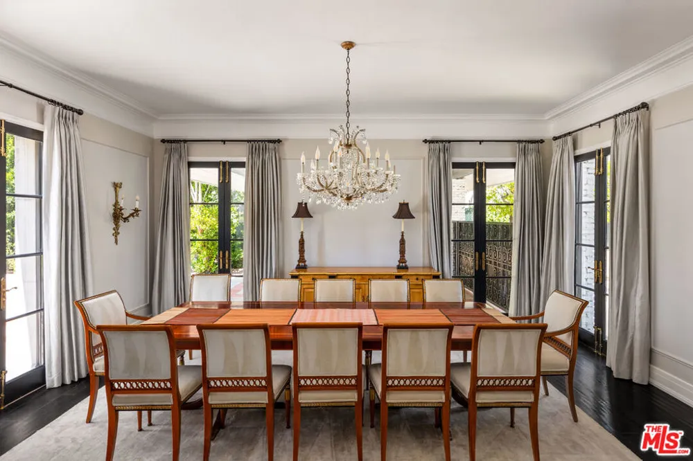 908 Rexford Drive Beverly Hills, CA 90210