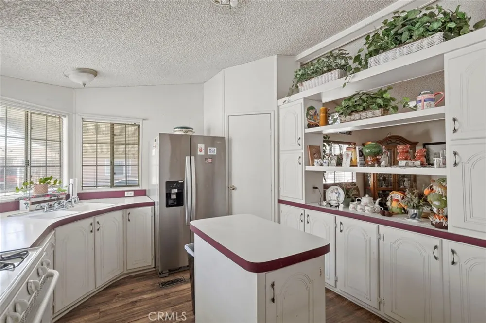 1855 E Riverside #187 Ontario, CA 91761