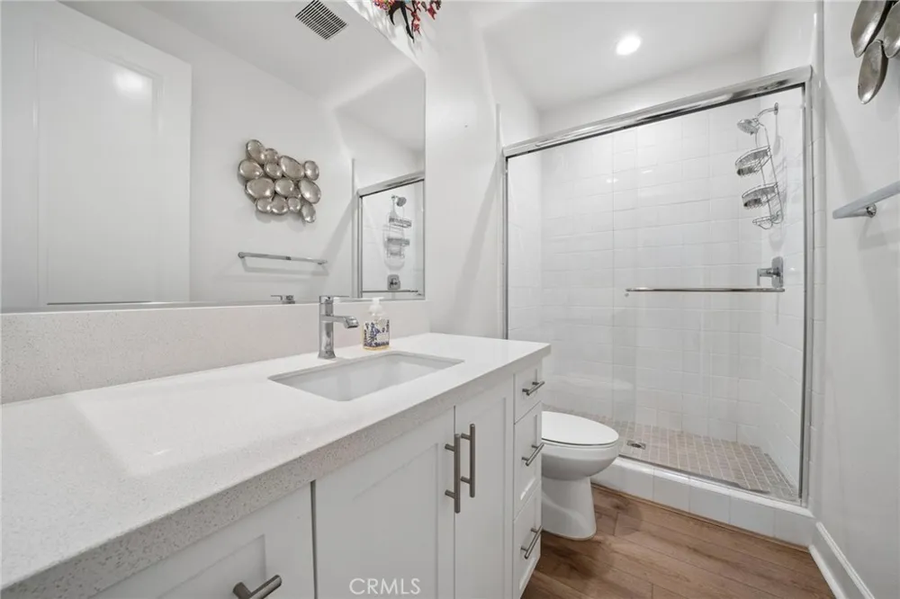 164 S Nevada Avenue Ventura, CA 93004