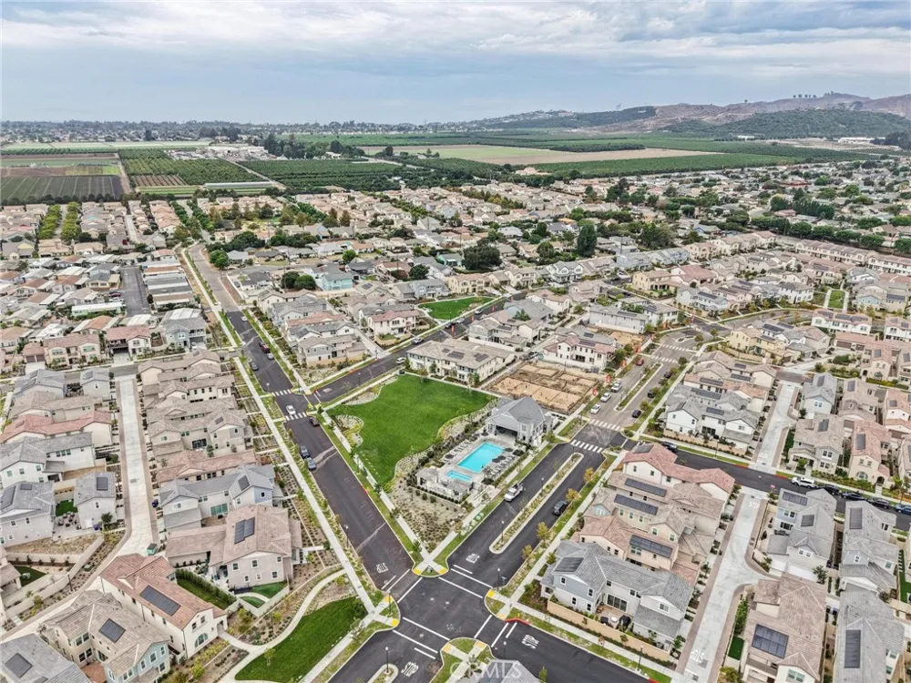 164 S Nevada Avenue Ventura, CA 93004