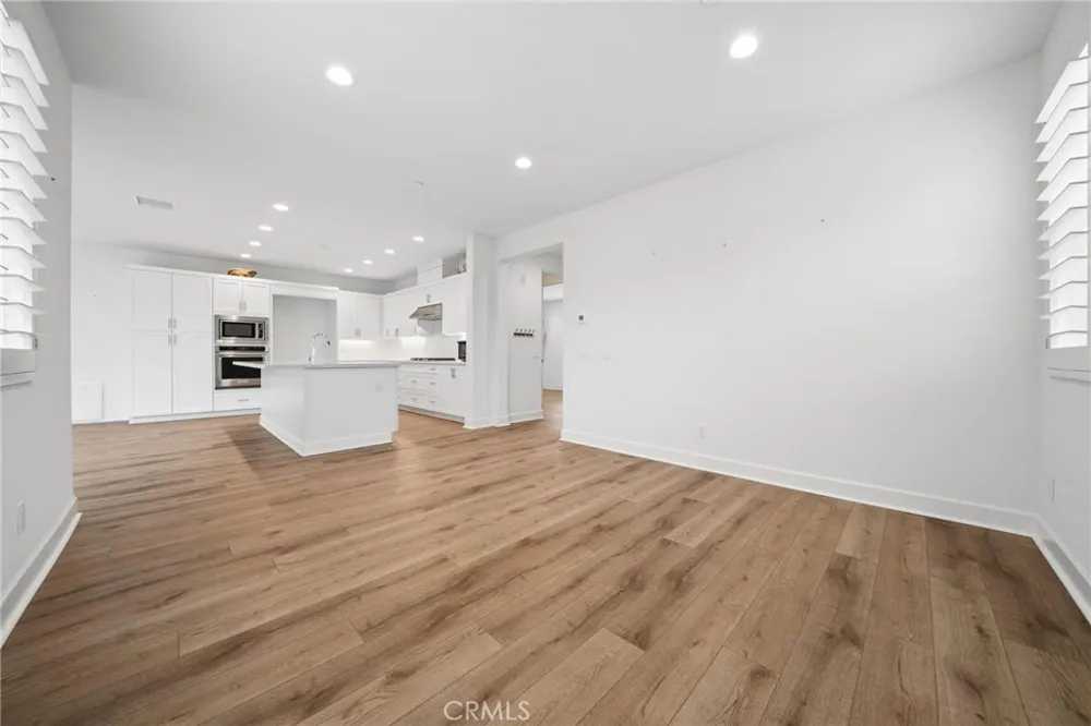 164 S Nevada Avenue Ventura, CA 93004
