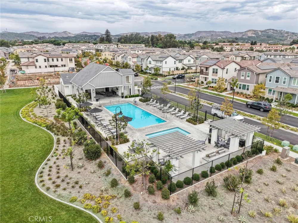 164 S Nevada Avenue Ventura, CA 93004