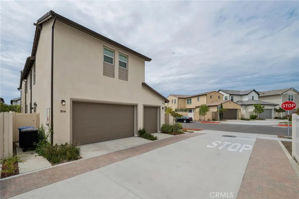 164 S Nevada Avenue Ventura, CA 93004