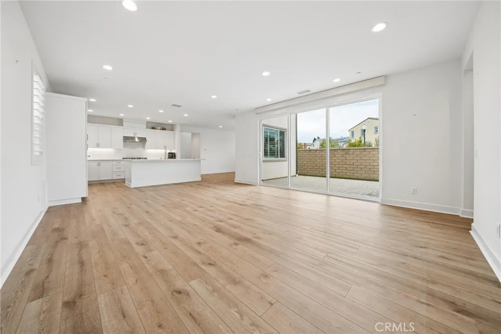 164 S Nevada Avenue Ventura, CA 93004