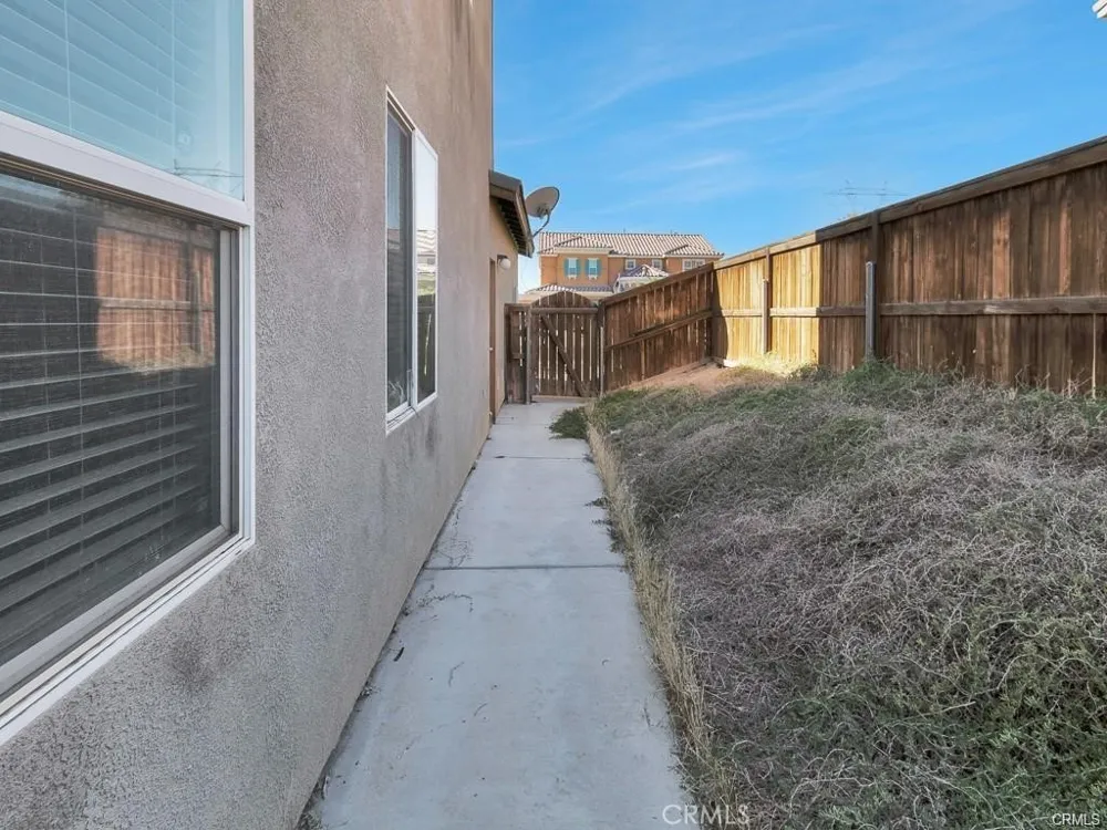 15128 Colville Court Victorville, CA 92394