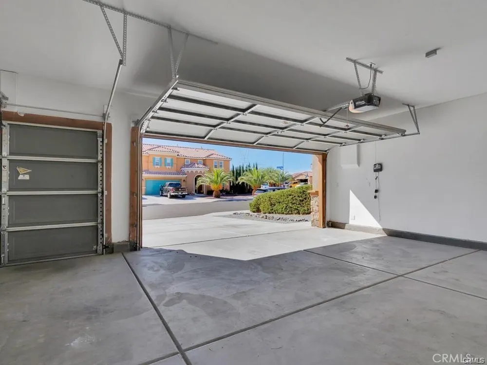 15128 Colville Court Victorville, CA 92394