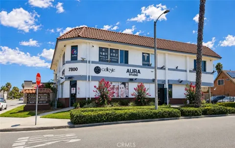 7800 Commonwealth #204