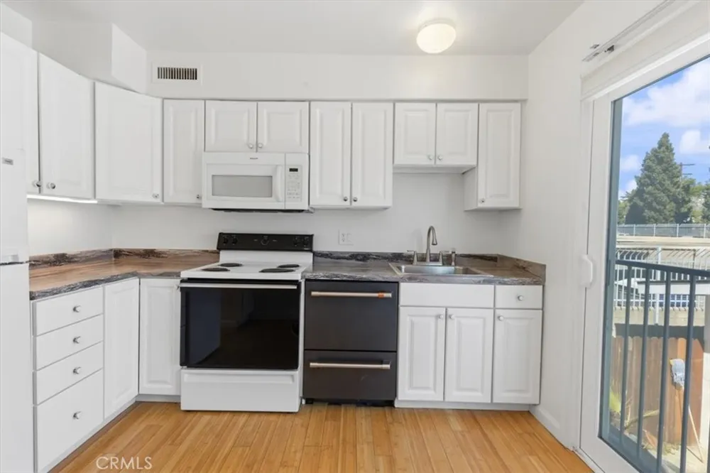 1115 Cordova Street #123 Pasadena, CA 91106