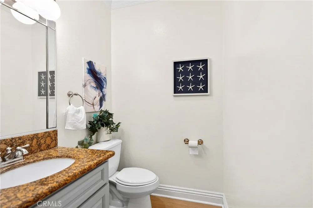 137 The Masters Circle Costa Mesa, CA 92627