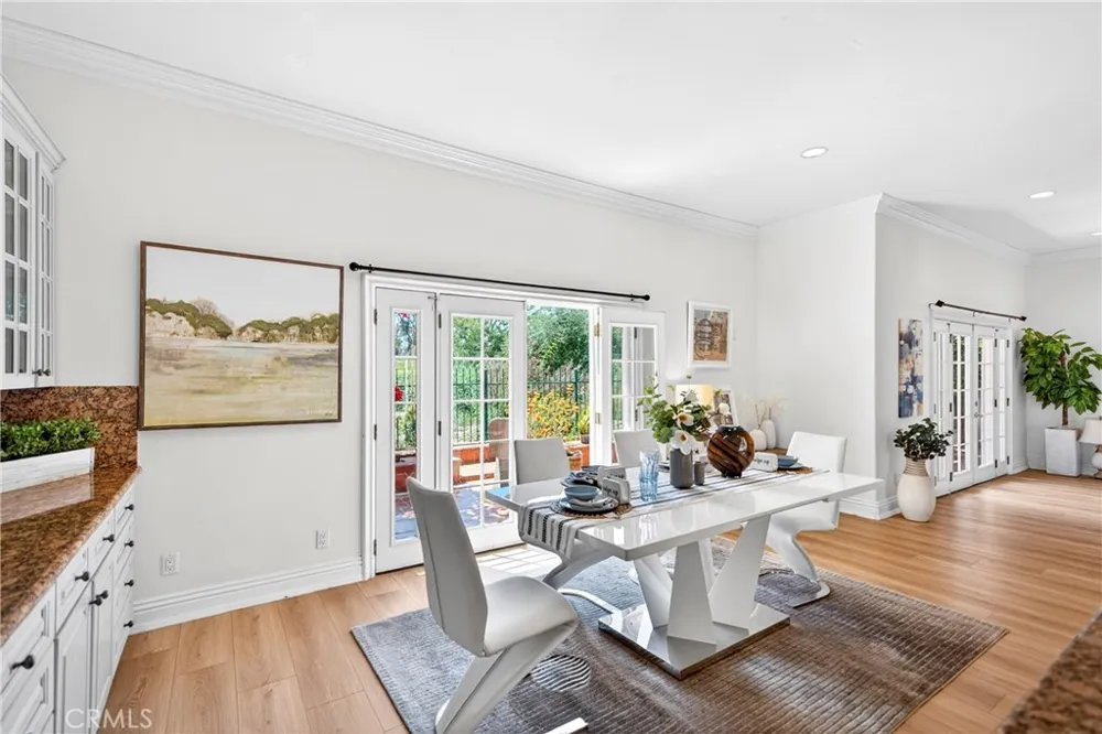 137 The Masters Circle Costa Mesa, CA 92627