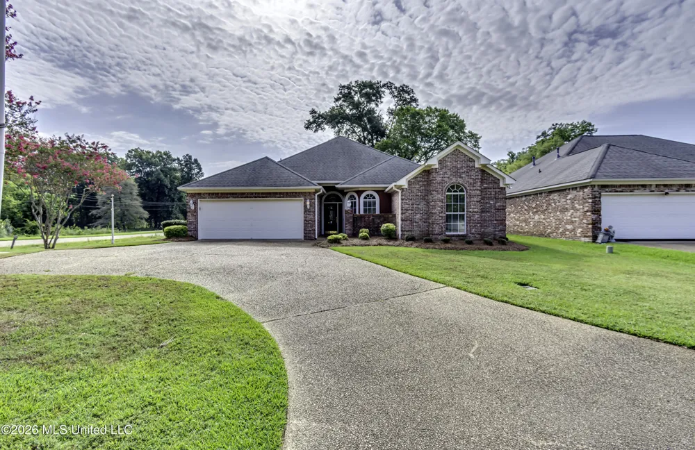 381 Bradford Drive Brandon, MS 39047