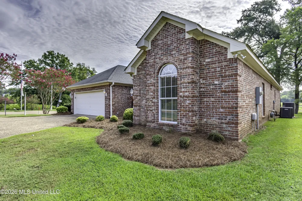 381 Bradford Drive Brandon, MS 39047