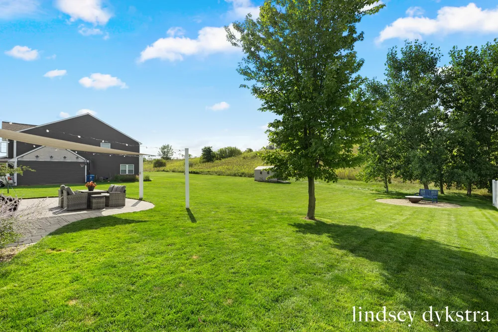 836 Wild Flower Court Wayland, MI 49348
