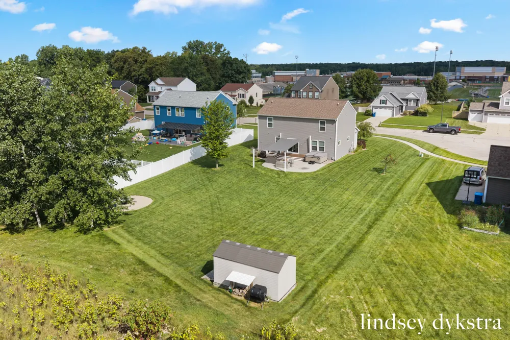 836 Wild Flower Court Wayland, MI 49348
