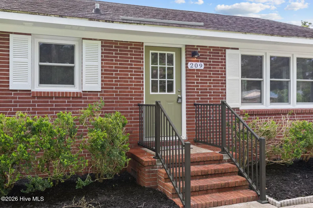 209 Diane Drive Jacksonville, NC 28540