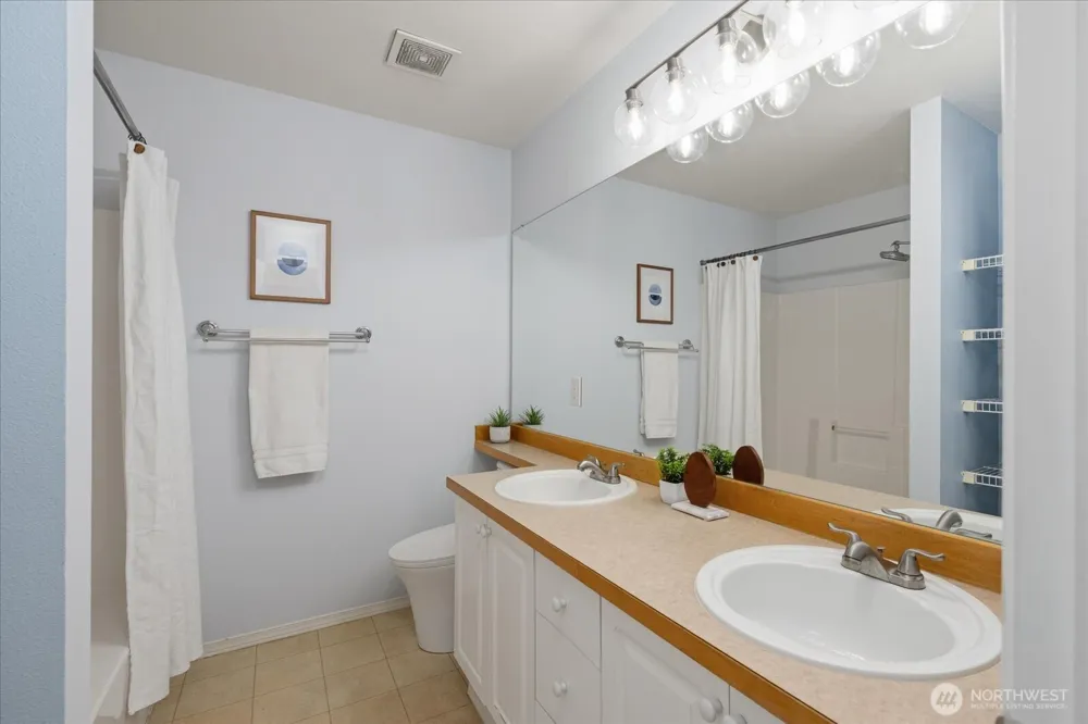 16347 119th Lane NE Bothell, WA 98011