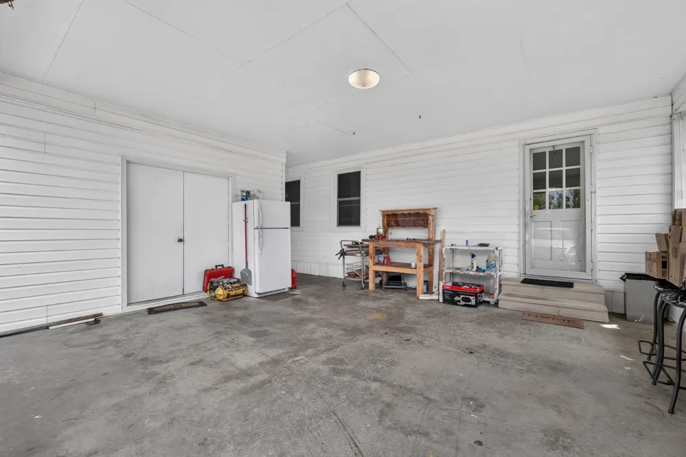 2385 Pulaski Hwy Fayetteville, TN 37334