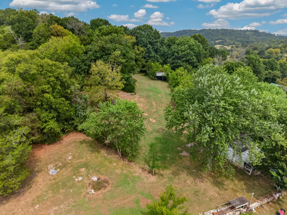 2385 Pulaski Hwy Fayetteville, TN 37334