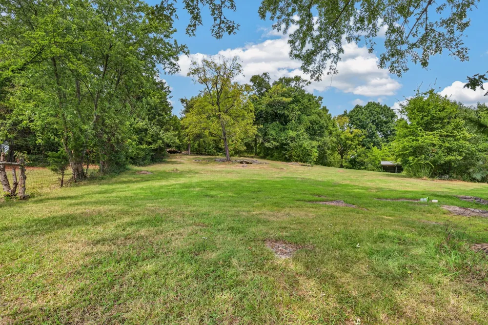 2385 Pulaski Hwy Fayetteville, TN 37334