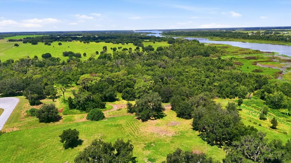 26125 39TH PL E BOULEVARD Myakka City, FL 34251