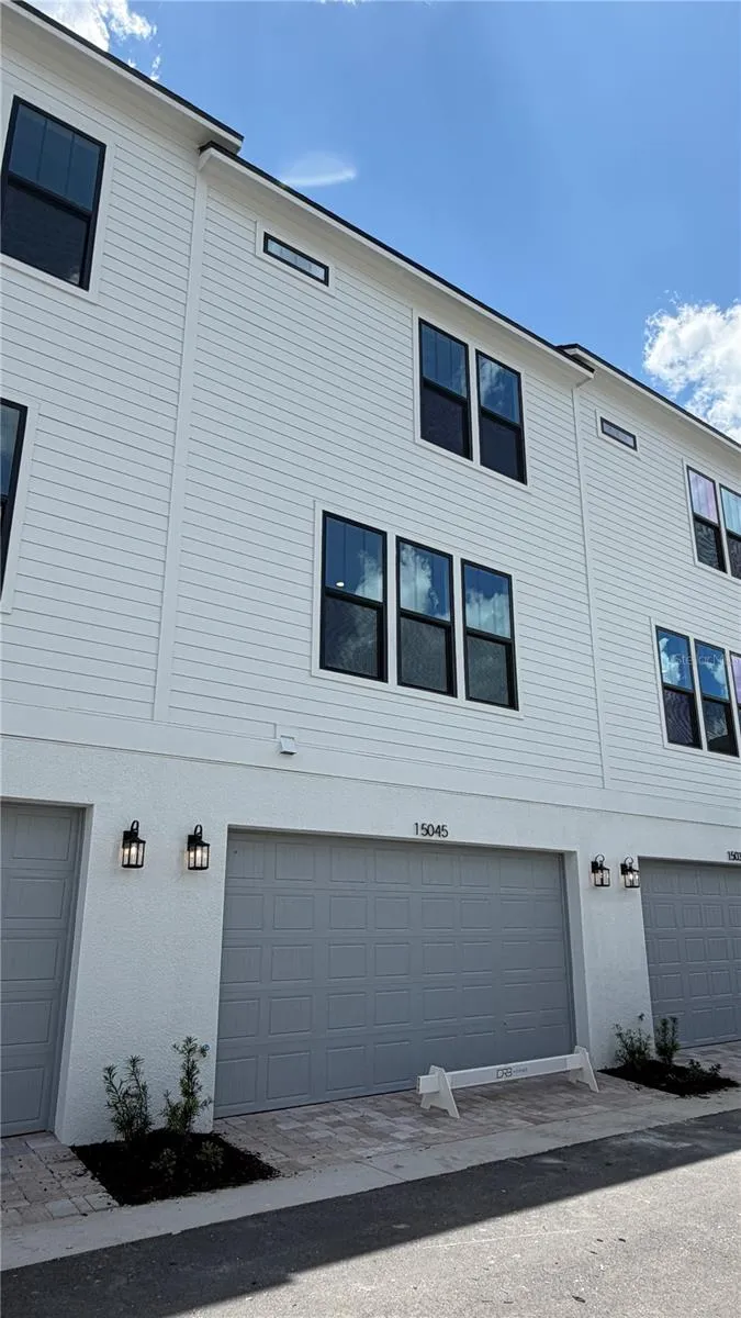 15045 GROVESIDE ROAD Winter Garden, FL 34787