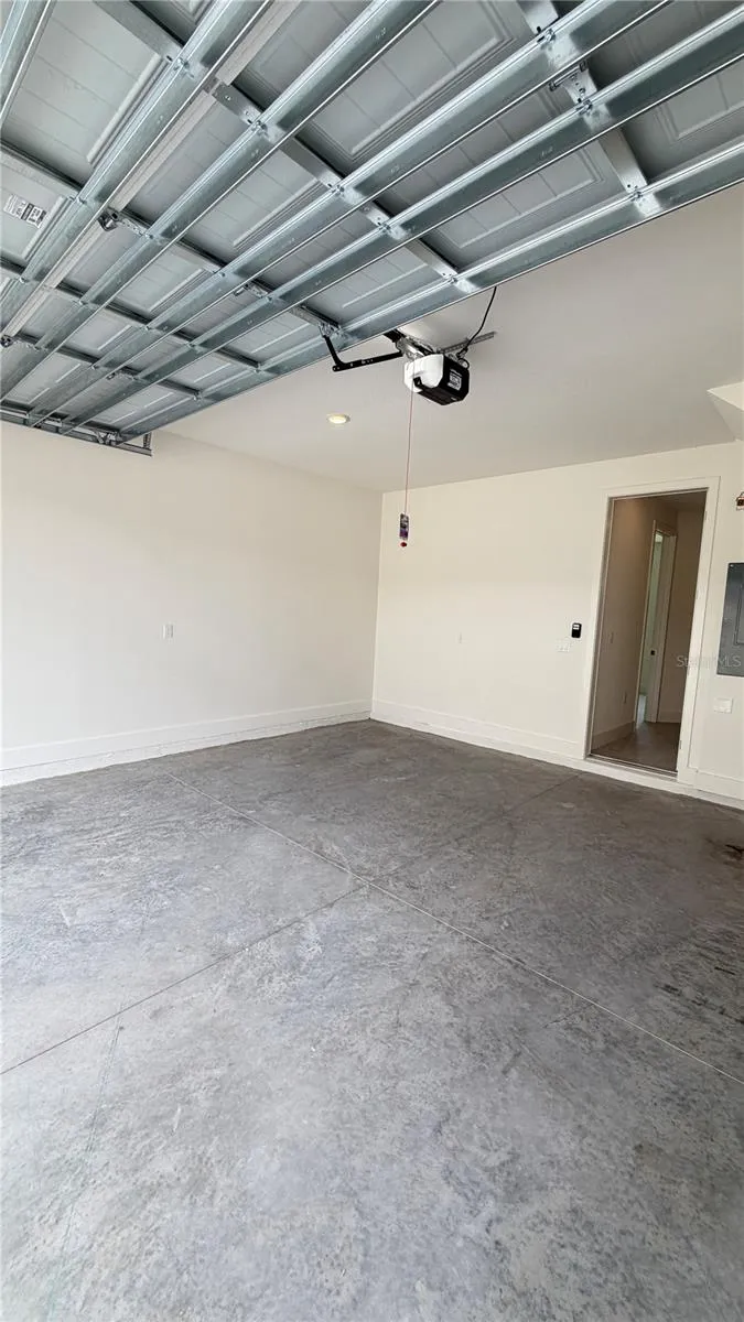 15045 GROVESIDE ROAD Winter Garden, FL 34787