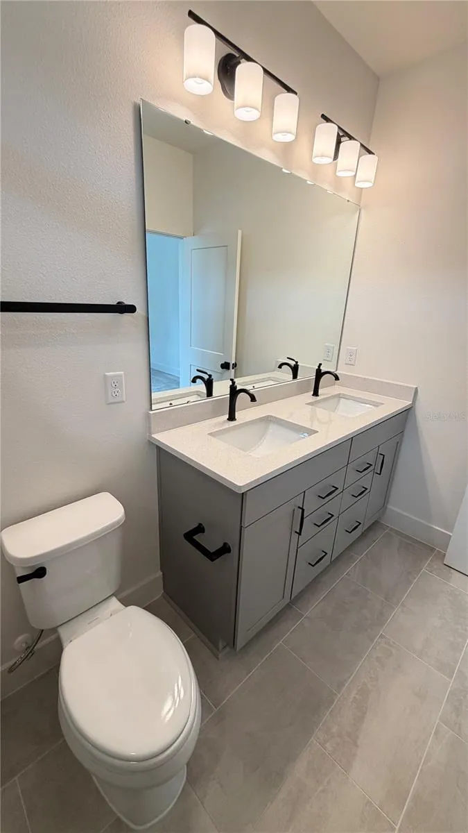 15045 GROVESIDE ROAD Winter Garden, FL 34787